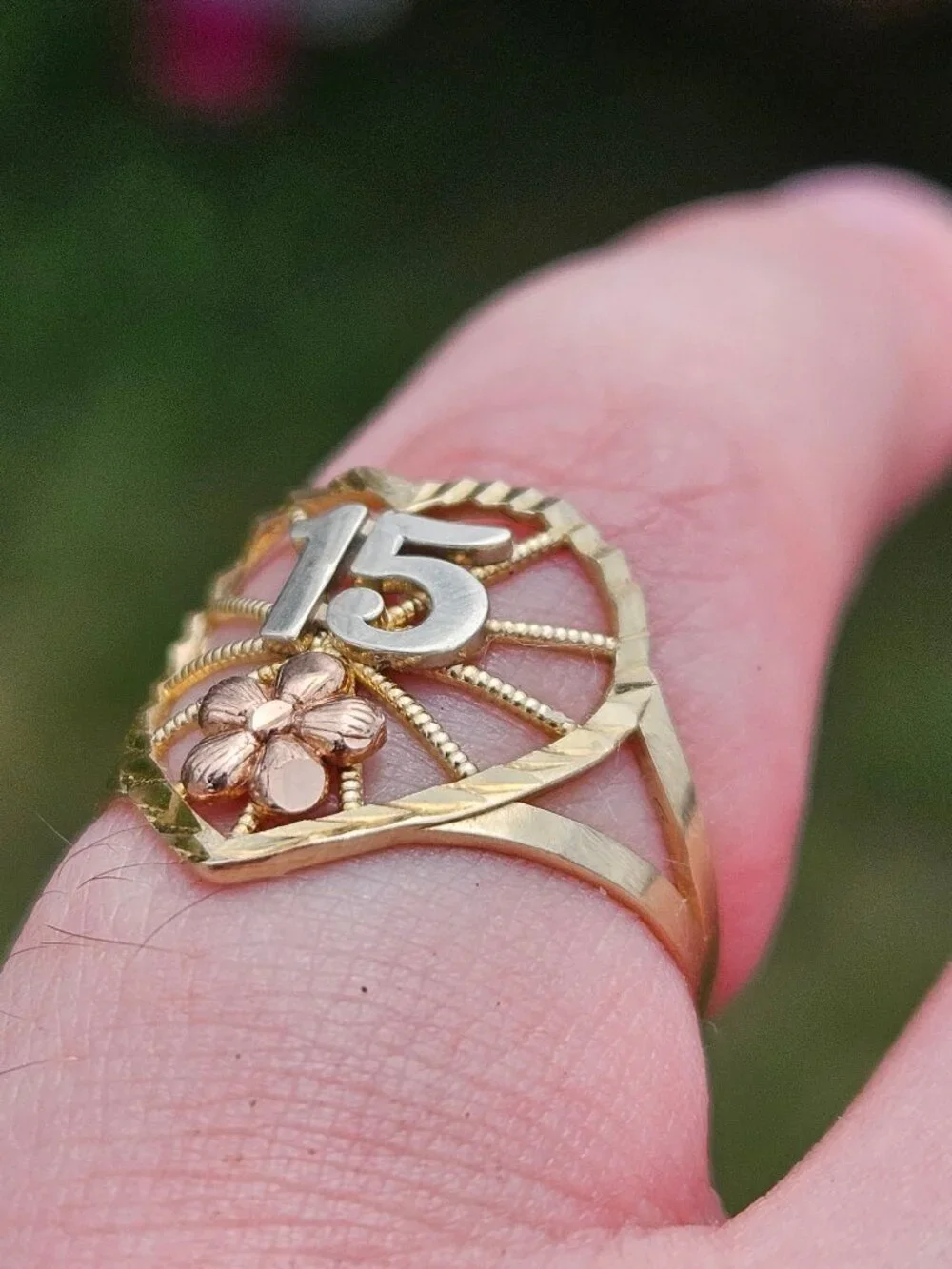 10K Tri-Color 3 Tone Gold Quinceneara 15 Anos Heart Ring Size 5.75